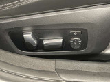 フロント電動シート操作スイッチ