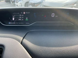 メーター内のディスプレイには運転をサポートするさまざまな情報を表示。