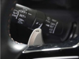 ◆パドルシフト装備◆オートマチック車でもミッション車のようなフィーリングを楽しめます。エンジンブレーキを使いたい時に役立ちます。
