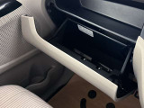 置き場所に困るティッシュボックスも入りそうですね。