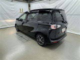 走りにこだわりながら収納力も持ち合わせたお車です。