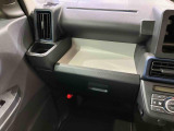 納車前にはプロのメカニックが、各部の点検を行います。ディーラーにしか出来ない品質、そしてサービスできっと満足していただけると思います!