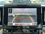 バックガイドモニターで、後方を確認しながら安心して駐車することができます。運転初心者も熟練者も必須の機能ですよ!