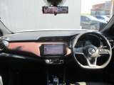 キックスの運転席廻りになります。