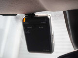 ◆ドライブレコーダー◆映像・音声などを記録する自動車用の装置です。 もしもの事故の際の記録はもちろん、旅行の際の思い出としてドライブの映像を楽しむことができます。