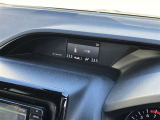 向かい側にサービス工場完備。車検・メンテもお任せください!