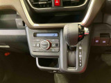 納車前にはプロのメカニックが、各部の点検を行います。ディーラーにしか出来ない品質、そしてサービスできっと満足していただけると思います!