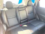 積み下ろしのしやすいデッキにはたっぷりと荷物を積み込んでいただけます。遊びから仕事まで、様々なシーンで頼れます♪