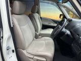 車内もキレイで嫌な臭いもありません☆車内の臭い、汚れが気になる方は内装のスチームクリーナーも施工可能です♪