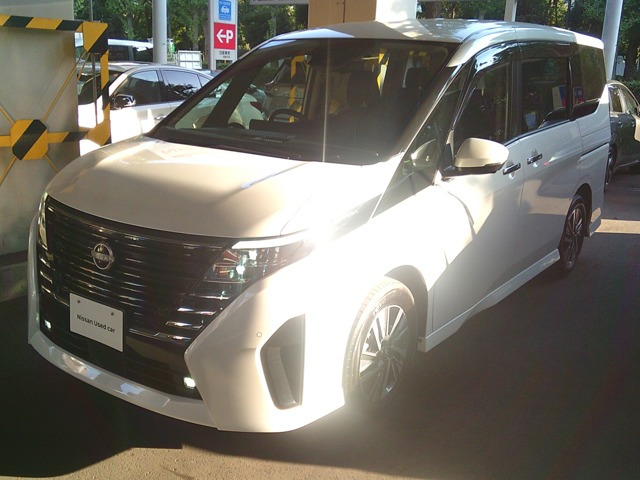 日産 セレナ 
