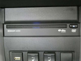 CD/DVDプレーヤーも付いています。