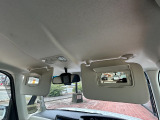 当店は仕上げ業者と提携して、車両の仕上げを行っております。磨き、ルームクリーニング、ヘッドライト磨き、を一貫して行っております。