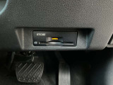ETC2.0は、高速道路の料金支払いを自動化するシステムです。従来のETCと比べて、料金所での停車時間が短縮され、スムーズな走行が可能になります。