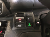 【電動パーキングブレーキ・ブレーキホールド】簡単なボタン操作で、毎日の運転が快適になります♪