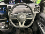 【純正革巻きステアリング】上質な革を使用することで、手にしっかり馴染みとても運転しやすいハンドルです♪