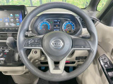 【ステアリングスイッチ】運転中、前方から目線をそらすことなく、オーディオ等の操作が可能な便利機能!安心&快適なドライブを演出してくれます♪