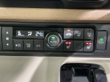 フロント両席にはシートヒーターが付いています!寒い日に便利な装備ですね。