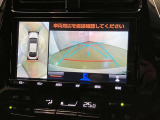 安心のバックモニター!ガイドがあって夜間でもよく見えます!