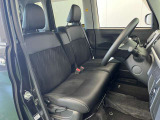 車を運転する際には運転席の存在は欠かせません。しっかりチェックしたいポイントですね。