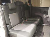 ゆとりある広々とした車内空間は、ドライブを始め買い物やレジャーなど、幅広く活躍します。一人でもみんなとでもお出かけを楽しみましょう!