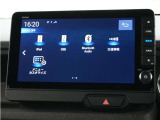 フルオートエアコン搭載。好みの温度に設定するだけで、風向や風量を自動でコントロール!いつでも快適な車内環境に。さらに、体を直接温めるシートヒーター付きで寒い季節も暖かく過ごせます。