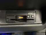 【ETC】有料道路を利用する際に料金所で停止することなく通過できるETC車載器装備。