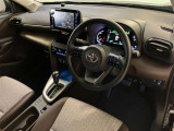 前方の見通しが良いすっきりした視界、誰でも扱いやすく運転できます。疲れにくく安心ドライブを更に快適なものにします!
