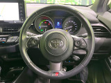 【純正革巻きステアリング】上質な革を使用することで、手にしっかり馴染みとても運転しやすいハンドルです♪