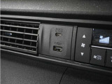 ◆USBチャージャー◆使いやすい場所に装備されています。