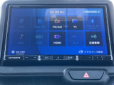 タッチ画面にオーディオやテレビ、Bluetooth Audioなどのメニューが並び、使いたい機能を選びやすい構成です。交通情報なども確認でき、日々の移動を便利にサポートします。