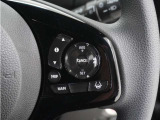 ◆アダプティブクルーズコントロール◆予め設定した車速内でクルマが自動的に加減速。前走車との適切な車間距離を維持しながら追従走行します。【LKAS】車線維持支援システムでステアリング操作を支援。