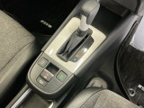発進時から滑らかに加速する無段階変速のCVTはストップ&ゴーの多い街の中も快適です