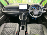 ヴォクシー 1.8 ハイブリッド S-Z 