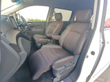 お車の販売と共に、自動車保険もご紹介しております。 弊社取り扱い会社と同じであれば日産独自のサービスもあります。
