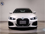 【キドニーグリル】BMWは約90年もの間、ほぼ全ての車両にひと目でBMWだと分かるこの特徴的なフロントグリルが備えられ、デザイン・アイコンとして親しまれてきました。