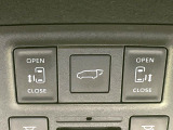 【パワーバックドア】スマートキーや運転席のボタンを押すだけでリアゲートが自動で開閉します!荷物を持っている時や、高い位置にあるバックドアを閉める際に便利な機能です♪