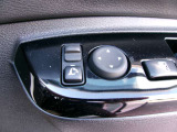 ドアミラーの鏡面の調節、格納は運転席からすべて操作できます!