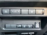 気になるお車がありましたら右の電話番号から直接お店にお問い合わせください。支払方法から車両情報、状態までなんでもご説明させて頂きます。スタッフ一同ご連絡お待ちしております。