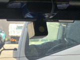 いくら安全運転をしていても、事故に巻き込まれることもあります。万が一の時に証拠として使えるドライブレコーダーがついてます♪