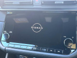【メーカー純正ナビ】インテリアに溶け込むスタイリッシュな「専用設計」メーカーナビを装備♪視認性や操作性など基本性能にも優れ、より上質なカーライフをお楽しみいただけます。