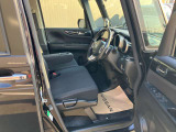 大きな窓で視界が良く運転がしやすいです