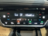 ダブルエアコンは、運転席と助手席でそれぞれ異なる温度を設定できます。