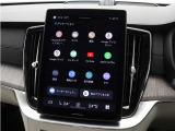 Google搭載のボルボなら、車内にいながら多彩なデジタルライフをお楽しみいただけます。Google Playから必要なアプリをダウンロードして、有意義な移動時間を楽しみましょう。
