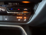 運転席・助手席はシートヒーター付き。ハンドルヒーターも装着。