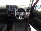 視界良好、操作しやすい運転席です。