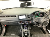 【前方視界】開放的な前方視界!運転がしやすく疲れにくいです♪窓が大きく、見通しがとっても良いおクルマですよ♪