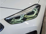 BMWのオートライトは積極的にライトをつけることにより、自車の存在を周囲に向けアピールいたします。それは安全性への配慮でもあります。