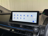 ディスプレイオーディオを装備。スマホとクルマをつなぐことで、これまでのナビに加えて、いろんなサービスが楽しめます。