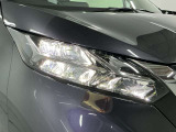 【LEDヘッドライト】点灯した瞬間から最大の明るさになります。雨の日や夜間でも安心して走行できます。