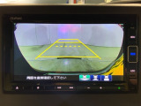 リアカメラ付で、後方をナビ画面で確認。車庫入れも安心です。もちろん、バックギアと連動しています。